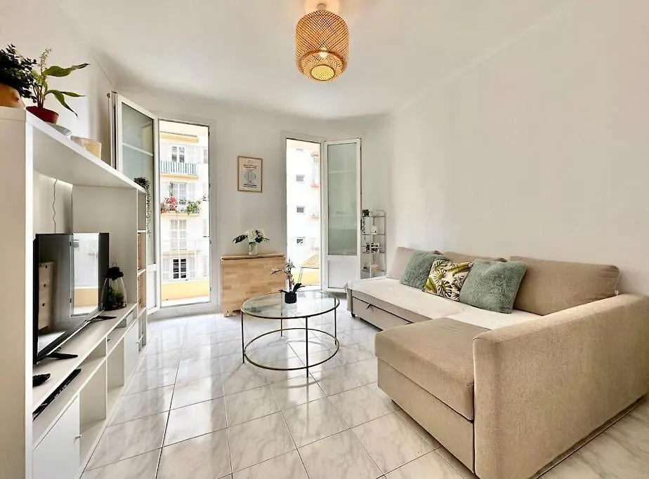Cosy Apartment - 15 Min From Beach - Free Parking Nice